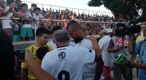 Arturo Vidal participó en la despedida de Rodolfo Madrid en San Vicente de Tagua Tagua