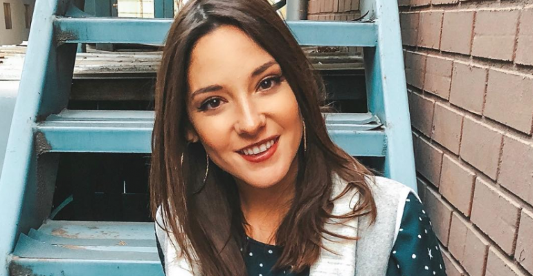 “¿Manzana verde?”: Kel Calderón genera múltiples reacciones con osada foto de su retaguardia