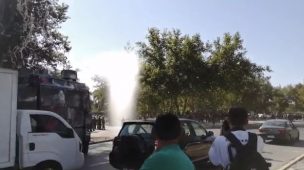 Se registran incidentes aislados entre Carabineros y manifestantes en Plaza Italia