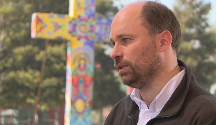 Capellán del Hogar de Cristo y Noche Buena: “No es tan fácil sentarse a la mesa cuando hay conflictos durante el año”