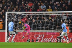 Manchester City ganó al United con Claudio Bravo de titular y se acercó a final de Copa de la Liga