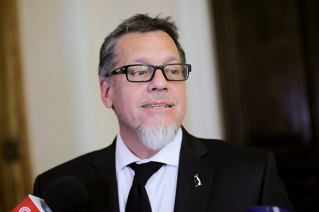 Senador Lagos Weber y un cambio en la elección de gobernadores: “Nuevamente, el Gobierno aquí se equivoca” 