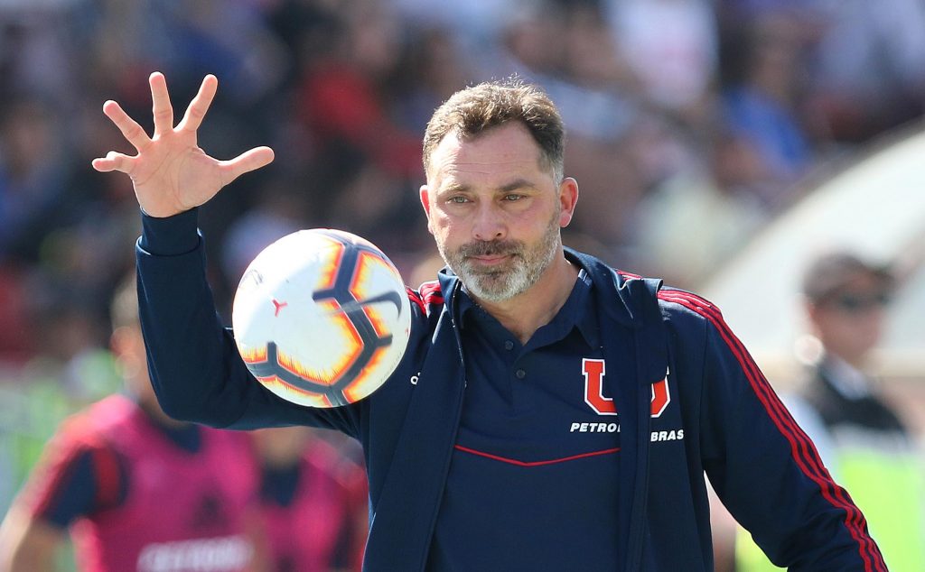 ¿Llegará a fin de mes? El exigente calendario de la U en febrero que pondrá a prueba a Hernán Caputto