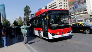 Ministerio de Transportes entregó reconocimiento a conductores del Transantiago