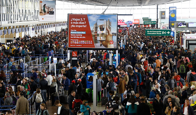Aeropuerto de Santiago aislará a personas con síntomas de coronavirus