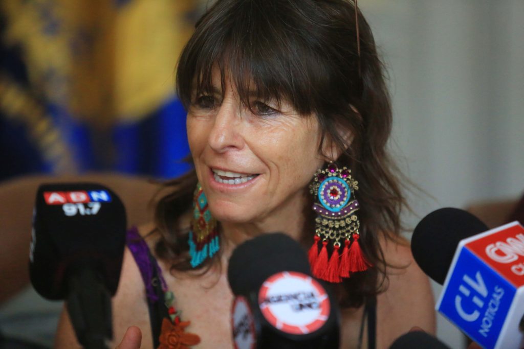“¿Qué pasaría si hubiese sido Matemáticas?”: Entregaron carta a ministra Cubillos pidiendo que se rinda la PSU de Historia