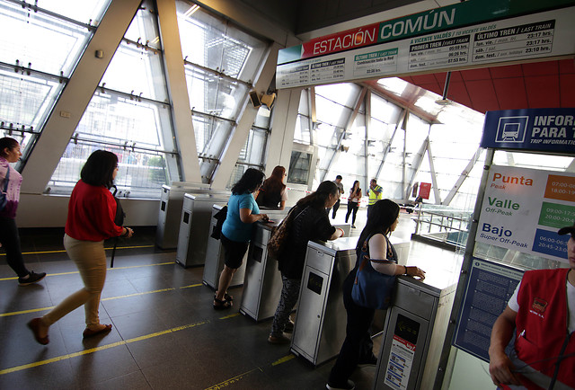 Línea 5 de Metro operó con servicio parcial durante este martes