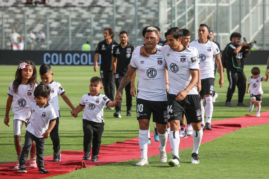 Leonardo Valencia: “No me arrepiento de haber llegado a Colo Colo, soy feliz”