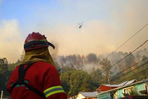 Incendio forestal en Chiguayante ya ha consumido 450 hectáreas