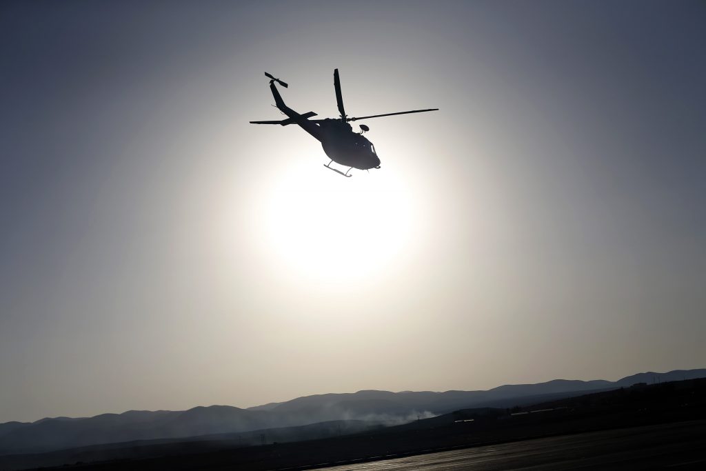 Cuarta Zona Naval rescató a menor en helicóptero desde playa “Lobito”