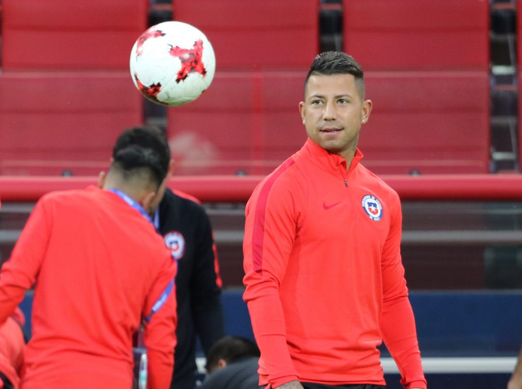 “Leo” prioriza a Colo Colo por sobre la Roja: “Hay que hacer bien las cosas acá”