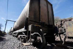 Hombre muere tras ser atropellado por tren de carga en Cerrillos