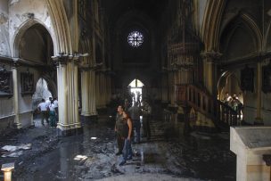 INDH condena incendio de iglesia de Carabineros y pide sancionar a responsables