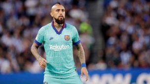 Arturo Vidal puso el esfuerzo, pero el Barcelona no estuvo a la altura y cayó ante el Valencia