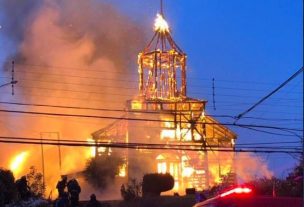 Fiscalía confirma detención de involucrado en incendio de iglesia de Ancud