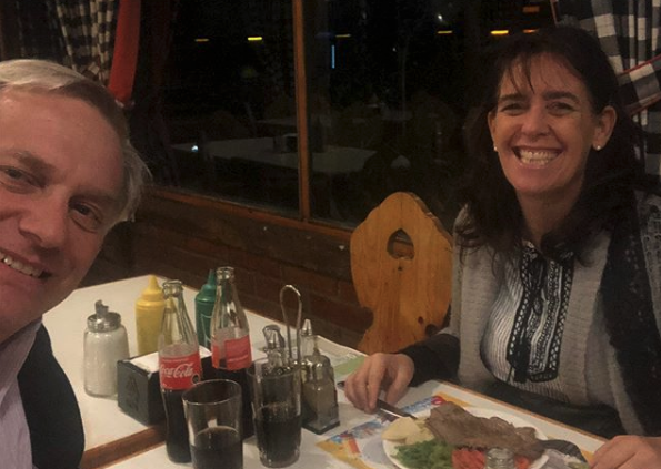 J.A. Kast defiende a su esposa tras polémicos dichos: “Si usted cree que el sexo es un deporte es su problema”