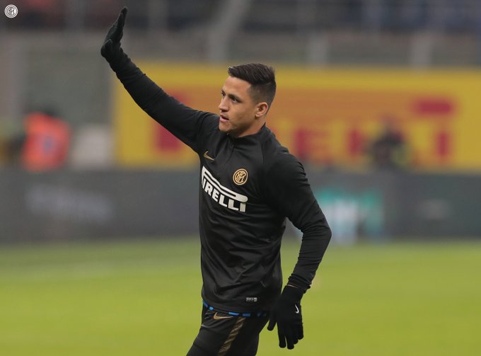 Sanchez ingresó sobre el final en dura caída del Inter ante la Lazio