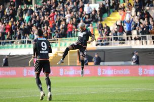 Junior Fernandes encaminó la victoria del Alanyaspor en la Copa de Turquía