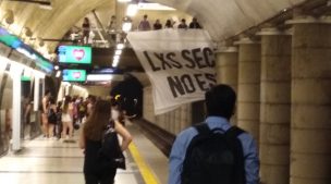 Estación Plaza Egaña de Metro estuvo sin corriente debido a manifestación