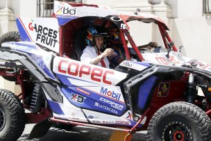 Francisco López debutó con un 4to lugar en la primera etapa del Dakar