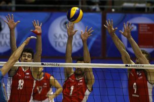 La Roja de voleibol derrotó a Perú y sigue con vida en el preolímpico