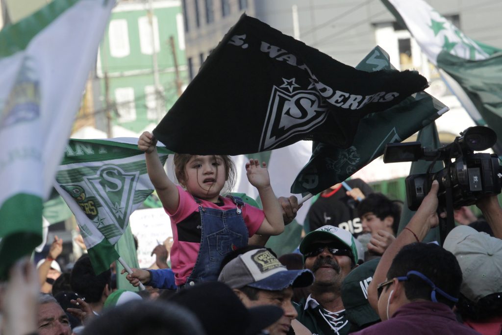 Wanderers y la U lideran ránking de partidos con mayor asistencia durante 2019