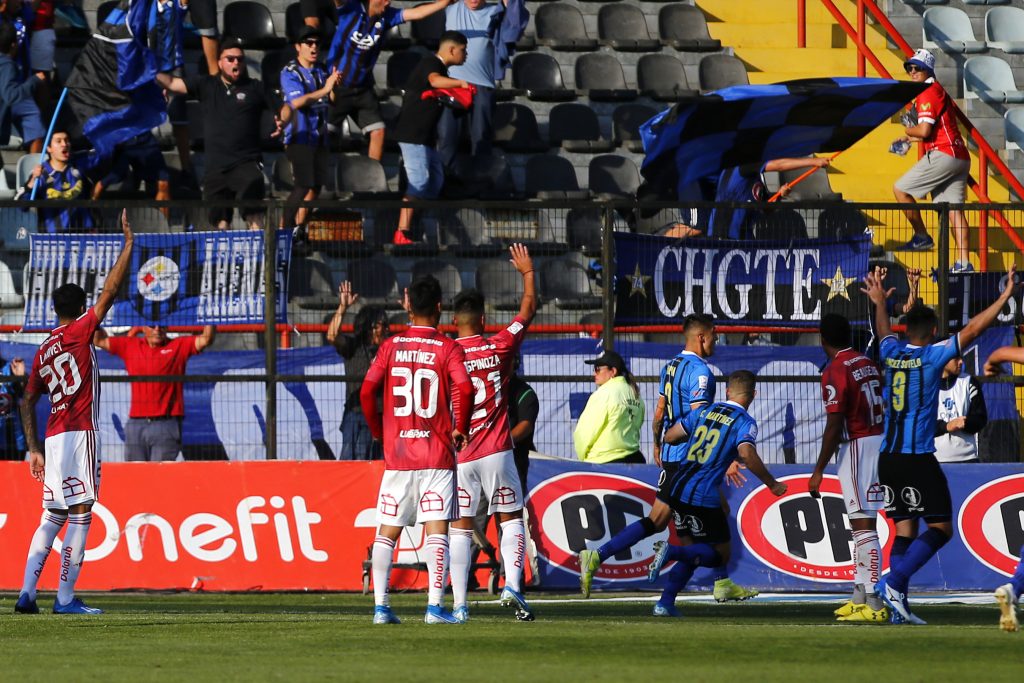 La U no logró espantar los fantasmas del 2019 y cayó en la agonía ante Huachipato