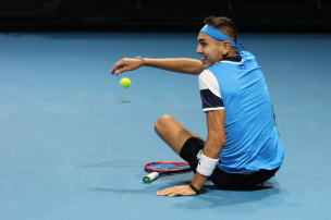 Alejandro Tabilo no pudo ante la potencia de John Isner y cerró su aventura en el Abierto de Australia