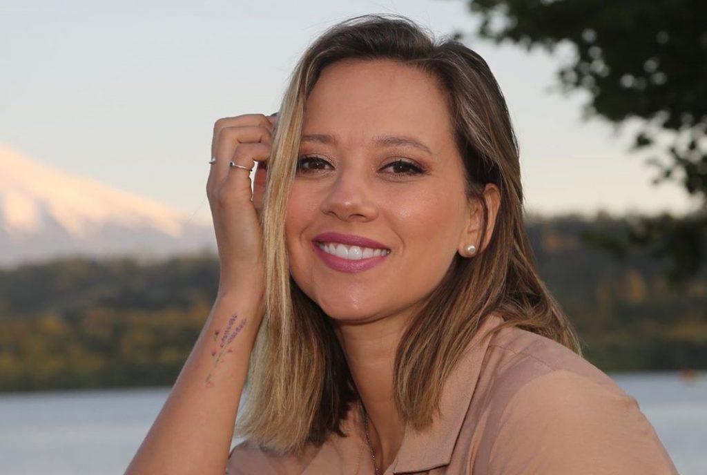 “Los sacaron a escopetazos”: Ingrid Parra reveló que la familia de su pareja sufrió la quema de su casa en el lago Lanalhue