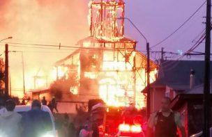 Incendio declarado en Iglesia San Francisco de Ancud