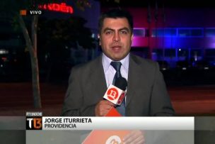 Periodista de Canal 13 recibió impacto de proyectil de Carabineros y debió ser operado