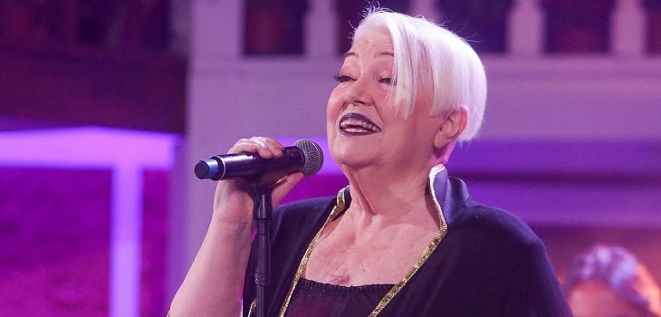 Cantante de “Mocedades” se descompensó tras presentación en Festival de Olmué y cayó en escenario