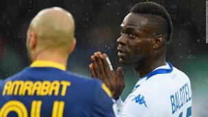 Mario Balotelli es protagonista de un potente escándalo en Italia