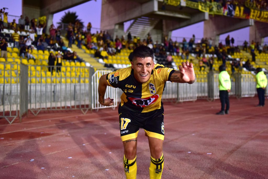 Rubén Farfán llama a la mesura tras la goleada de Coquimbo: “Hay que estar tranquilos, la llave no está cerrada”