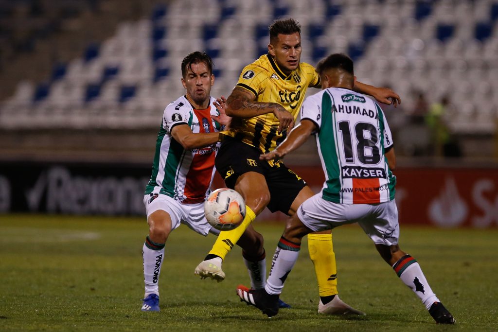 Palestino va por la proeza en un terreno hostil para los clubes chilenos