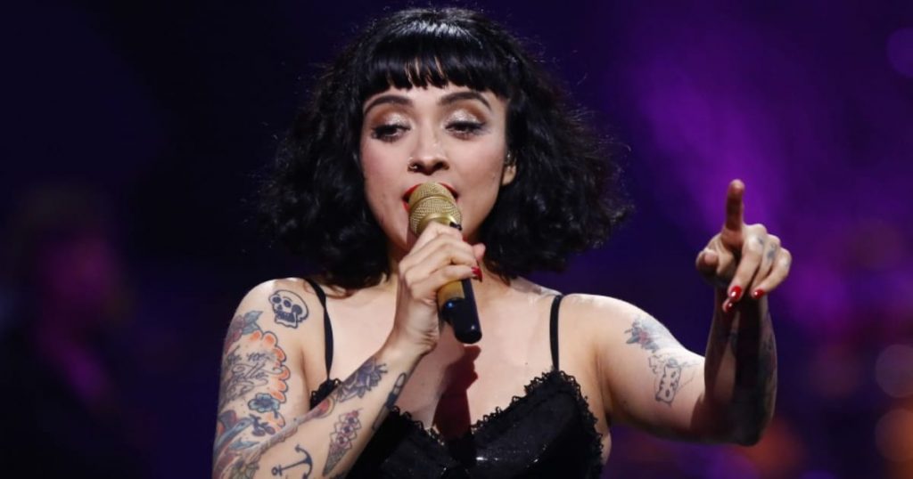 La réplica de Mon Laferte a Carabineros en Viña 2020: “¿Puede ser un delito expresar una opinión?”