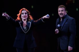 Pimpinela rindió un sentido homenaje a su madre en la Quinta Vergara