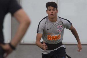 Otra vez el futuro de Ángelo Araos estaría lejos del Corinthians