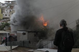 Una madre y sus dos hijos de 1 y 2 años murieron en un incendio en Villa Alemana