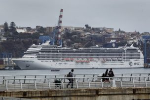 Crucero con capacidad para 3.300 pasajeros recaló en Valparaíso este domingo