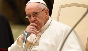 El papa Francisco convoca sínodo de obispos para 2022