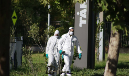 “Afinidades Armadas en Revuelta” se adjudica ataque con explosivos en edificio de Vitacura