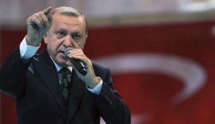 Erdogan denuncia las