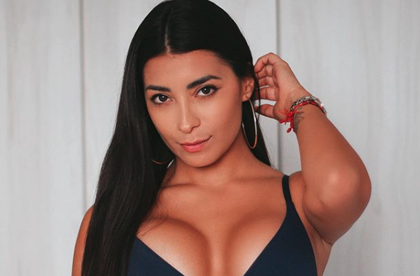 “Más ego, por favor”: La fotografía de Fanny Cuevas que generó ola de críticas y burlas en las redes sociales