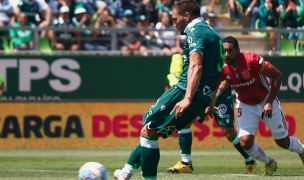 La 'U' derrotó a Santiago Wanderers con inteligencia y se hace del liderato