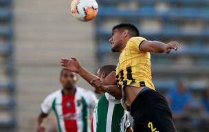 Palestino no aprovechó hombre de más y complicó su paso a fase grupal de la Copa