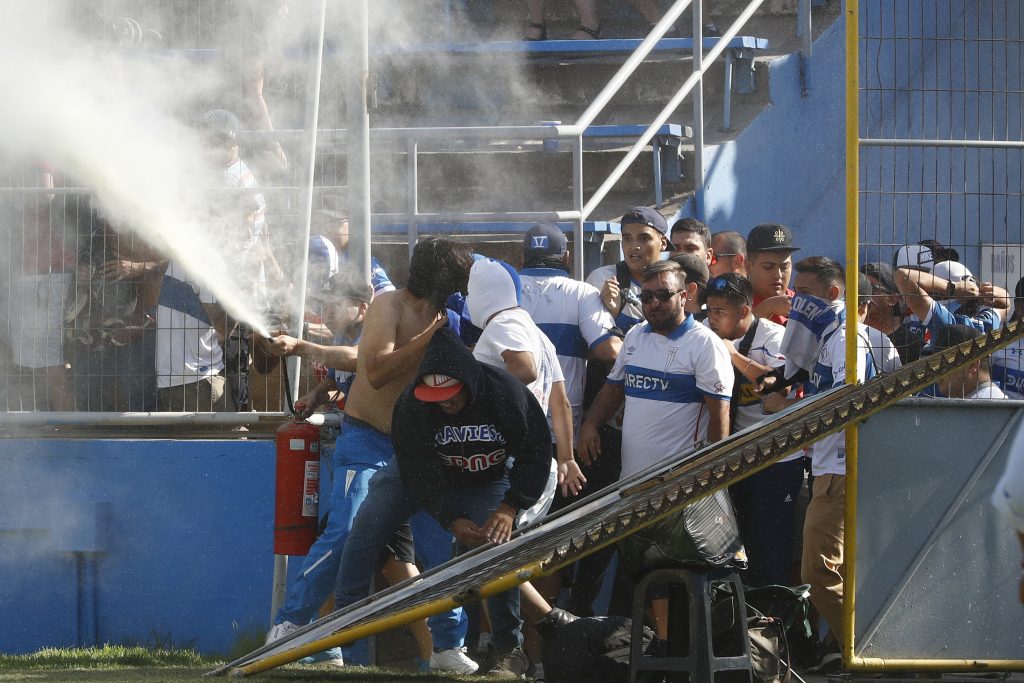 Incidentes pusieron en tensión el choque entre la UC y O’Higgins