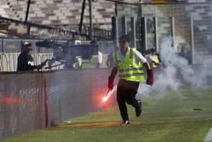 Suspendido el choque entre Colo Colo y la UC por protestas en el Monumental