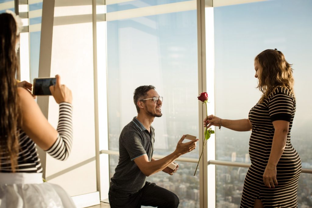 14 de febrero: Sky Costanera estará “casando” parejas al estilo Las Vegas