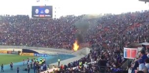 Queman parte de la tribuna sur del Estadio Nacional en partido de la U ante Porto Alegre en Copa Libertadores